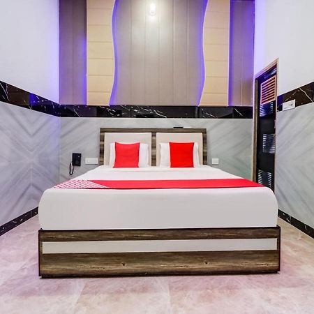 Oyo Flagship 83121 Hotel Rose Vip Saharanpur Eksteriør billede