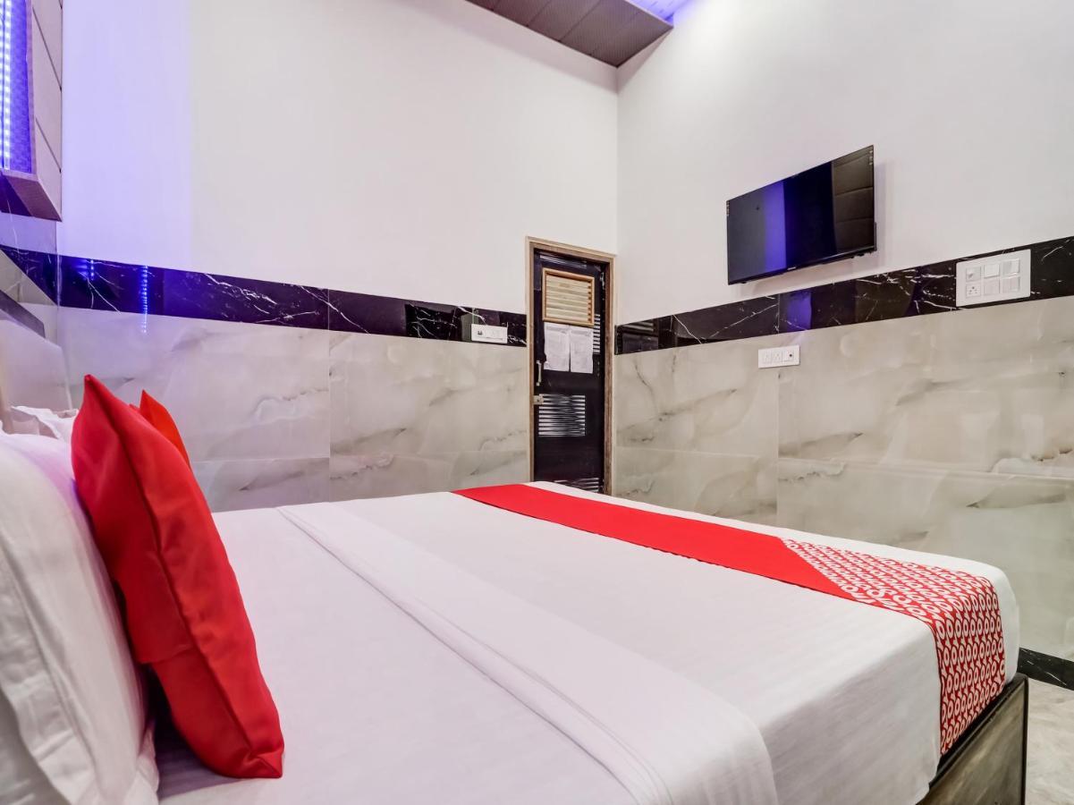 Oyo Flagship 83121 Hotel Rose Vip Saharanpur Eksteriør billede
