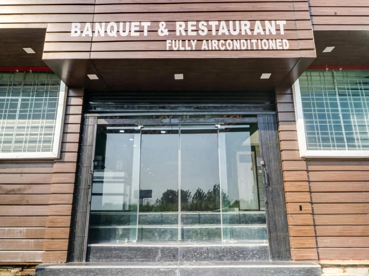 Oyo Flagship 83121 Hotel Rose Vip Saharanpur Eksteriør billede