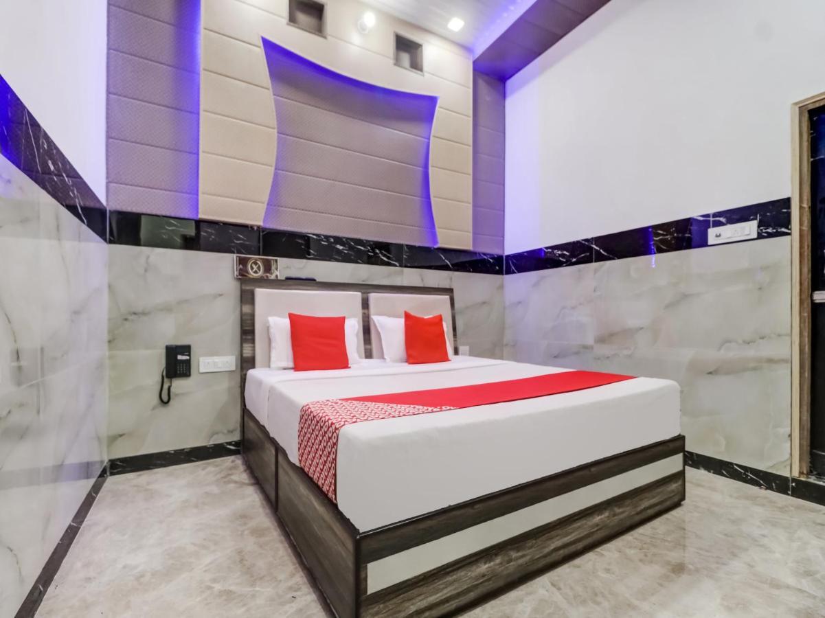 Oyo Flagship 83121 Hotel Rose Vip Saharanpur Eksteriør billede