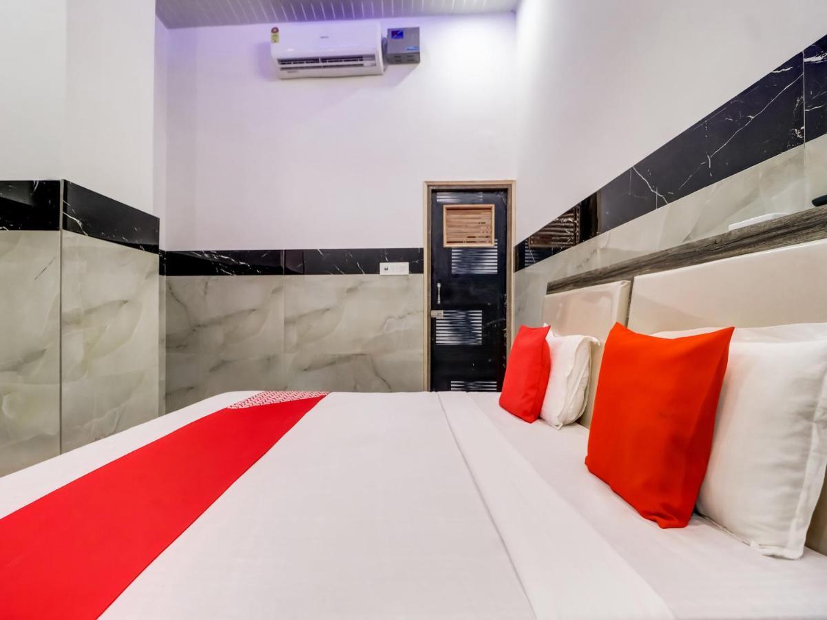 Oyo Flagship 83121 Hotel Rose Vip Saharanpur Eksteriør billede